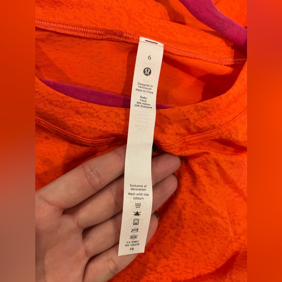 NWT Lululemon Crew Neck Train Tee Autumn Red Size 6 $68 retail - Picture 8 of 9